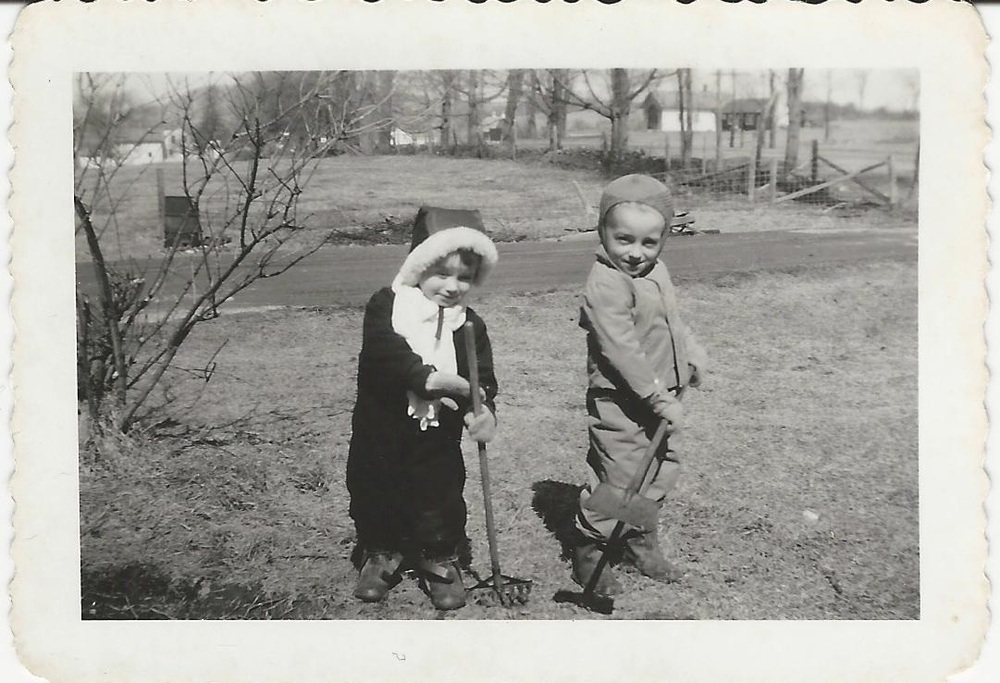 CL-Auber-Aube 13 Jeannette and Pee Wee (George) Marcotte, Memere Aube's Lawn.jpg