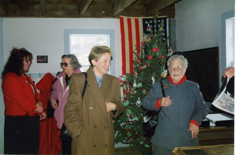 img037.jpg